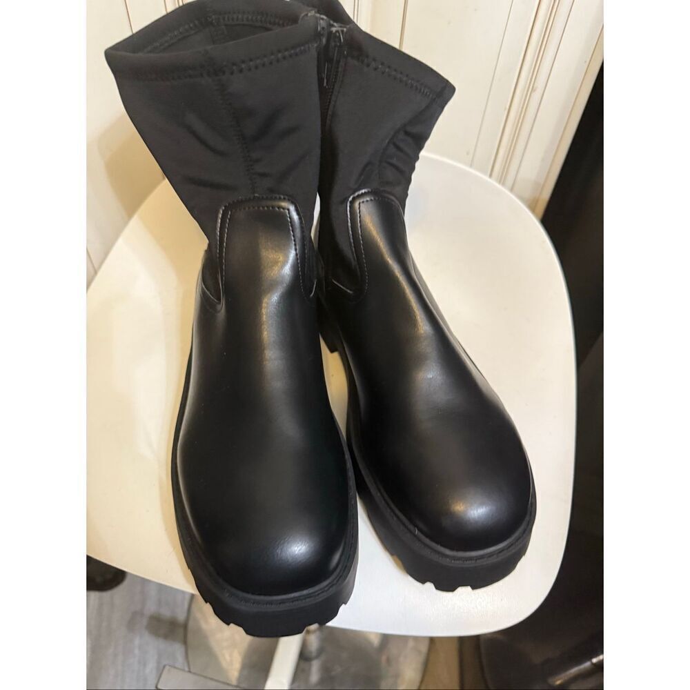 Zara Women's Stretch Side Zip Lug Chunky Sole Ankle Boots Black Size 40 NWOT